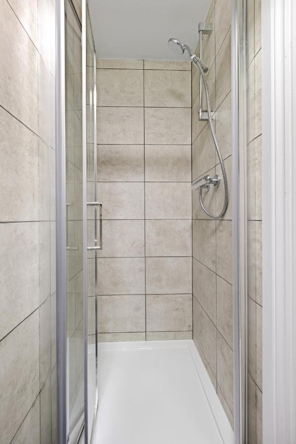 Charming Flat In The Heart Of Fulham - New Apartment Londra Exterior foto